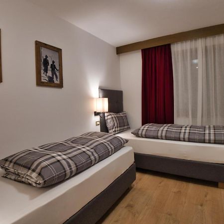 Alp Residence Pelegrin San Vigilio Di Marebbe Room photo